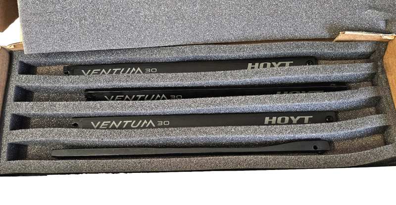 Hoyt Ventum 30 Wurfarm 60Lbs Schwarz